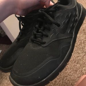 black nike sneakers